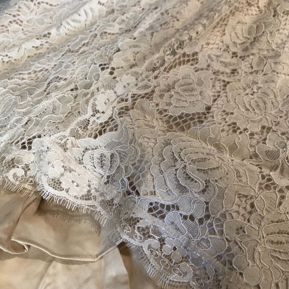 Fame and Partners Romantic rosettes long lace dress - Picture 16 of 16